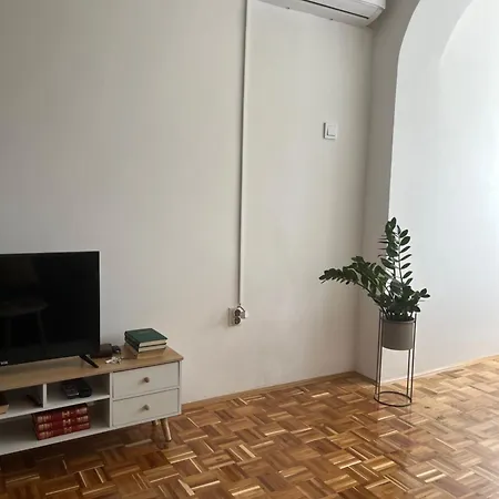 Apartment Vera *